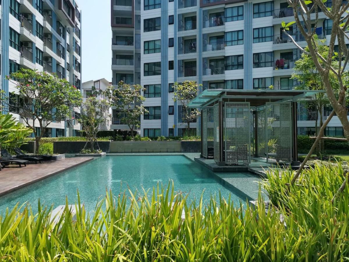 4 Floor - Centrio In Town Appartamento Phuket